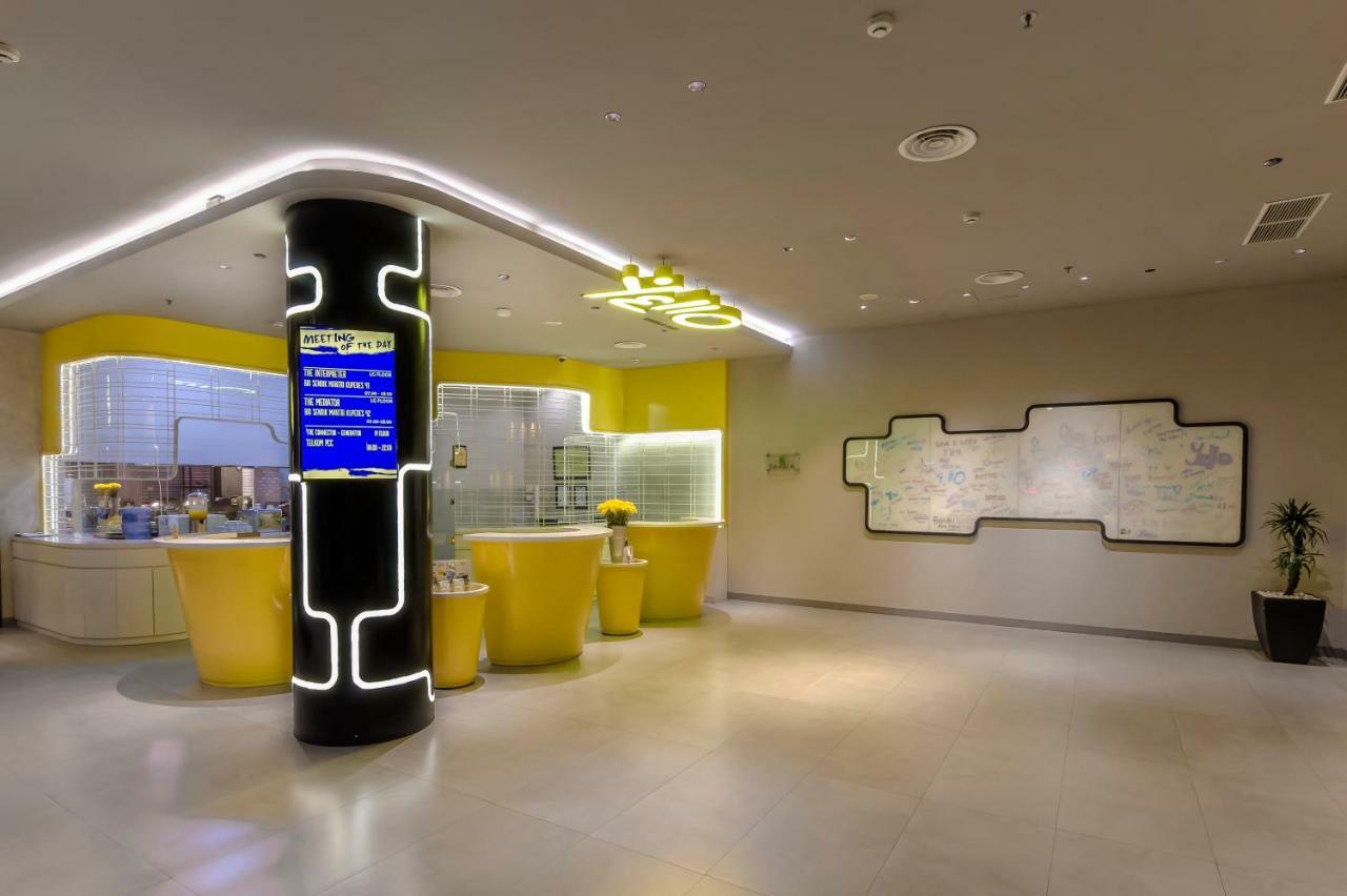 Yello Hotel Jemursari Σουραμπάγια Εξωτερικό φωτογραφία